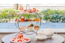 【いちご×桜アフターヌーンティー】春の味覚を味わう18品